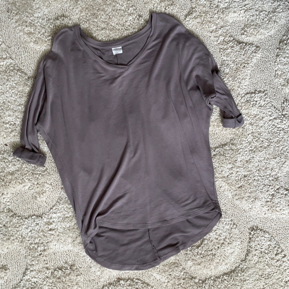 Basic Grey Half-Sleeve Top